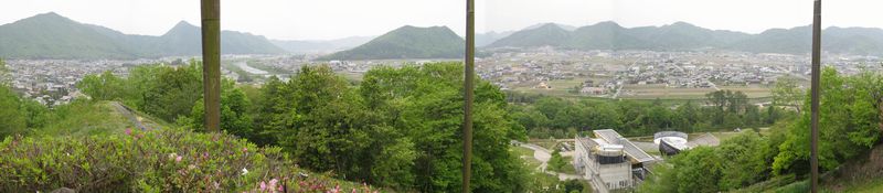 日本のへそモニュメントの上からの眺め