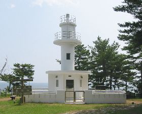 碁石岬灯台