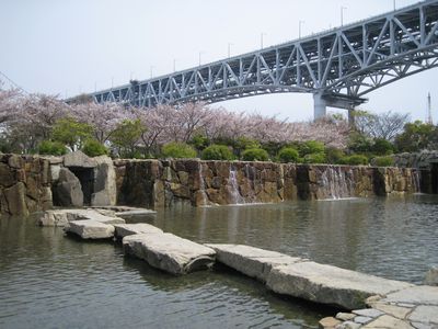 道の駅　瀬戸大橋記念公園　くぐり滝