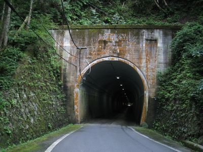 鳥取県道40号智頭用瀬線　板井原隧道