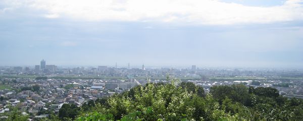 呉羽山公園展望台から望む富山市街